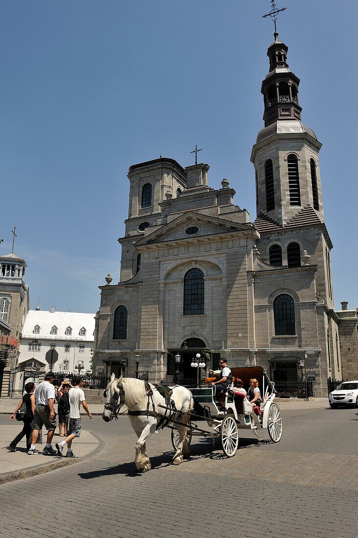 Pferdekutsche vor der Kathedrale - Basilika Notre-Dame de Quebec, Stadt Quebec, Provinz Quebec, Kanada, Nordamerika