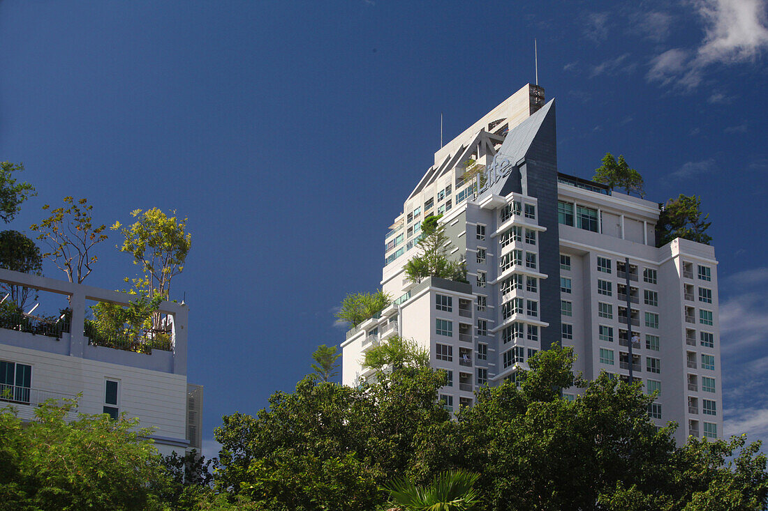 Ein Wohnhaus mit Terassen, Sathon Gebiet, Bangkok, Thailand, Asien