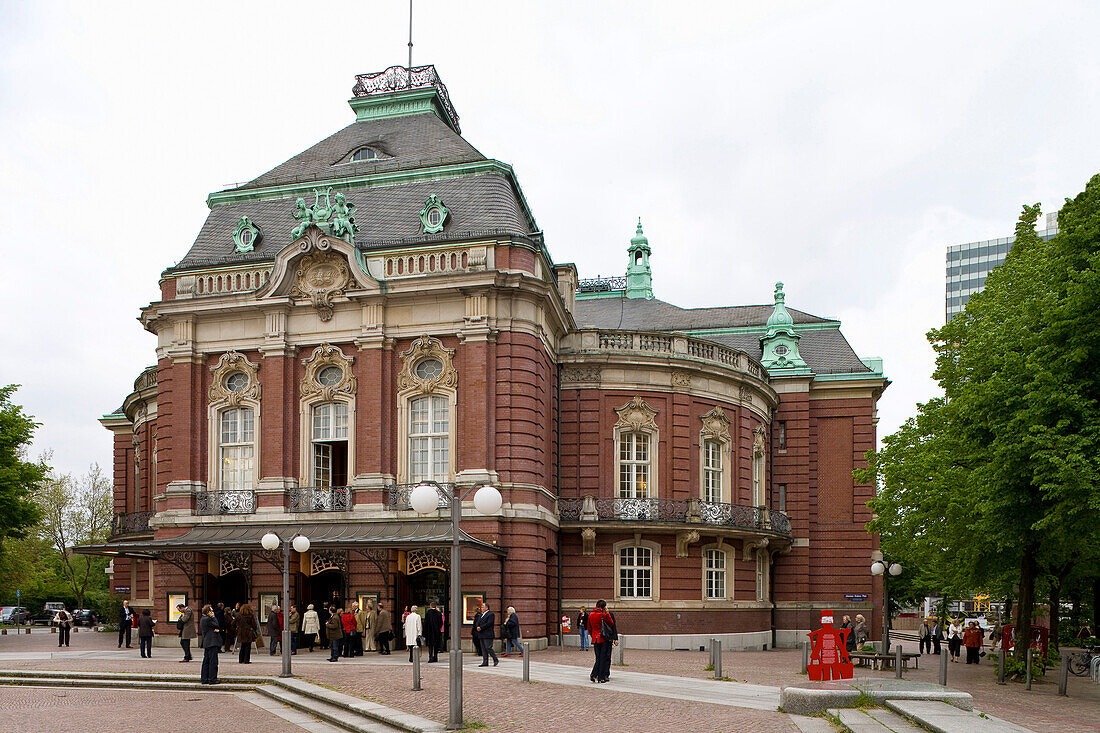 People in front of Laeiszhalle, Johannes-Brahms-Platz, Hanseatic city of Hamburg, Germany, Europe