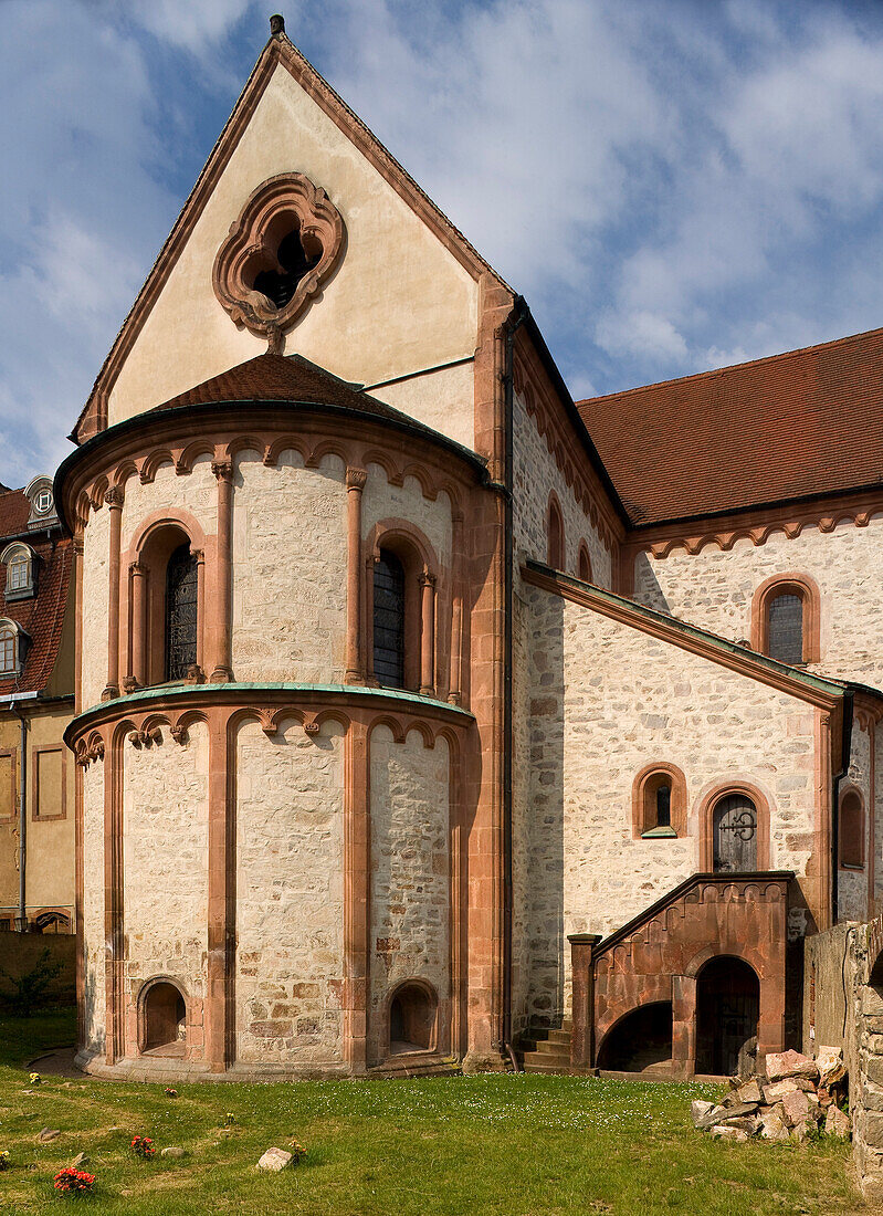 Romanische Basilika Hl. Kreuz des Kloster Wechselburg, ein Kloster der Benediktiner, Wechselburg, Sachsen, Deutschland, Europa