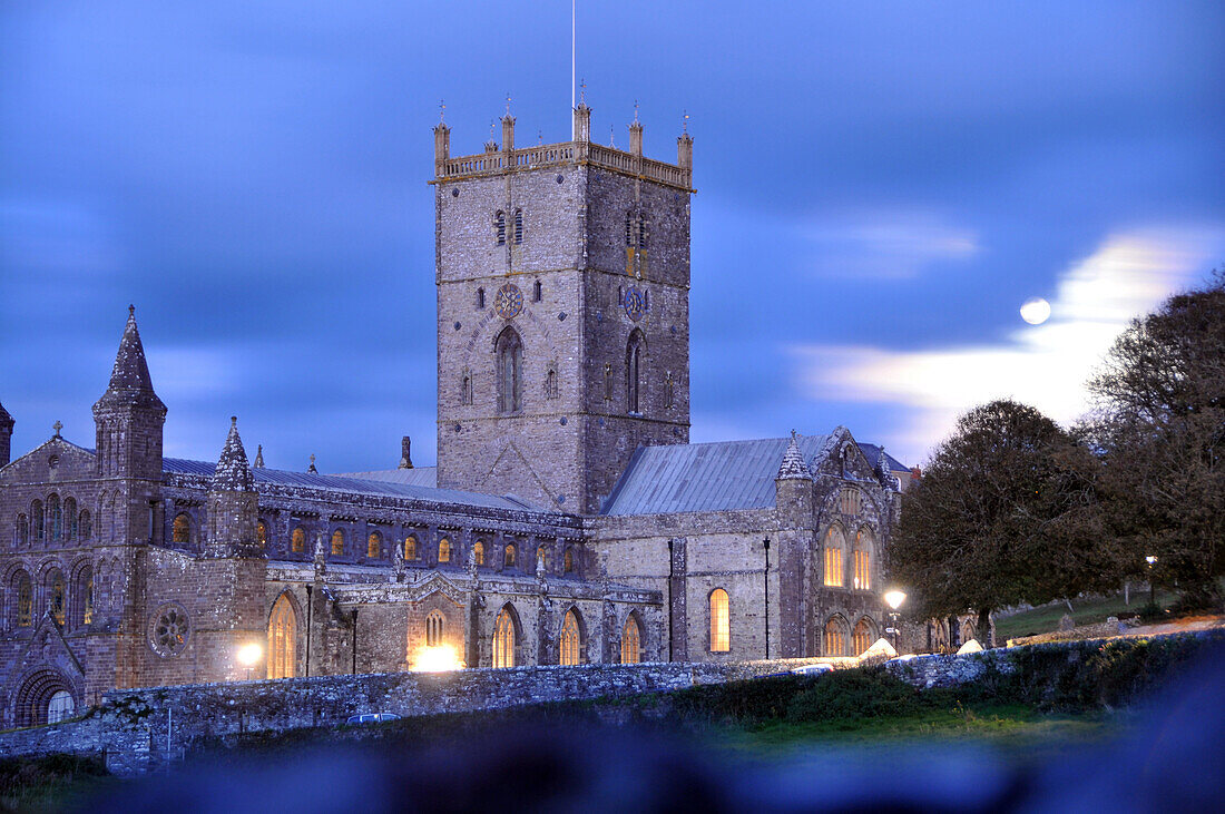 Kathedrale von St. Davids im Pembrokeshire, Pembrokeshire Coast National Park, Süd-Wales, Wales, Großbritannien