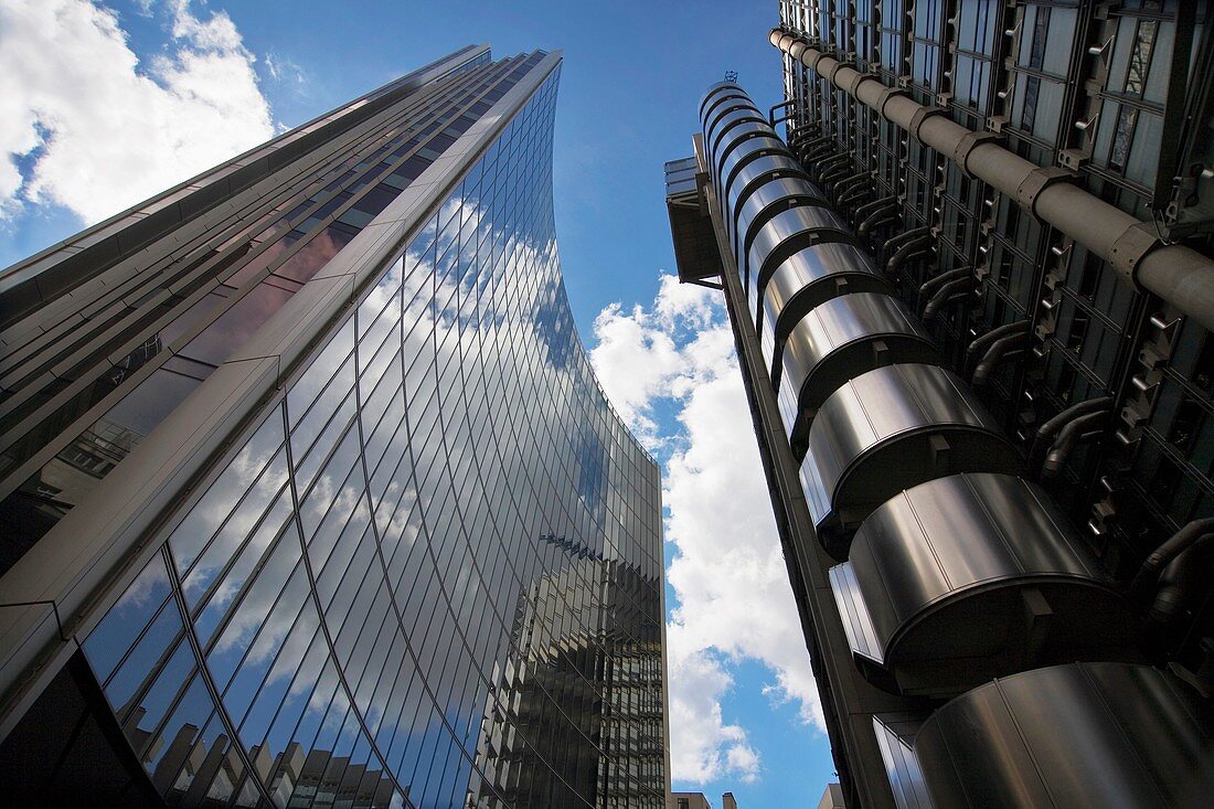 Willis building, left, next to the Lloyds building Architects are Norman Foster & Partners