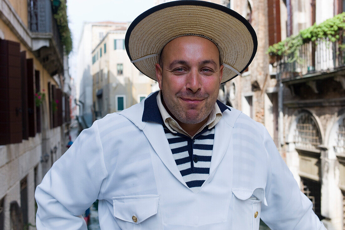 Cheerful gondolier, Gondolieri wearing traditional clothes, Venice, Veneto, Italy, Europe