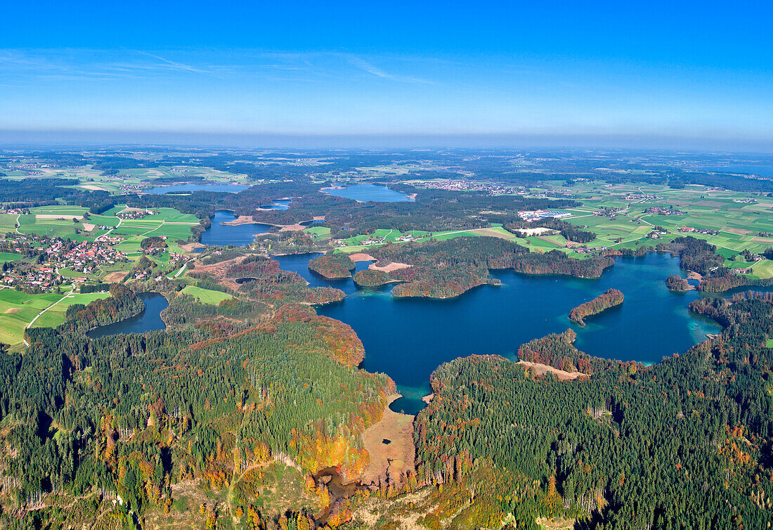 Luftbildaufnahme der Eggstätter Seenplatte, Eggestätter Seen, Naturschutz Gebiet, Chiemgau, Oberbayern, Bayern, Deutschland