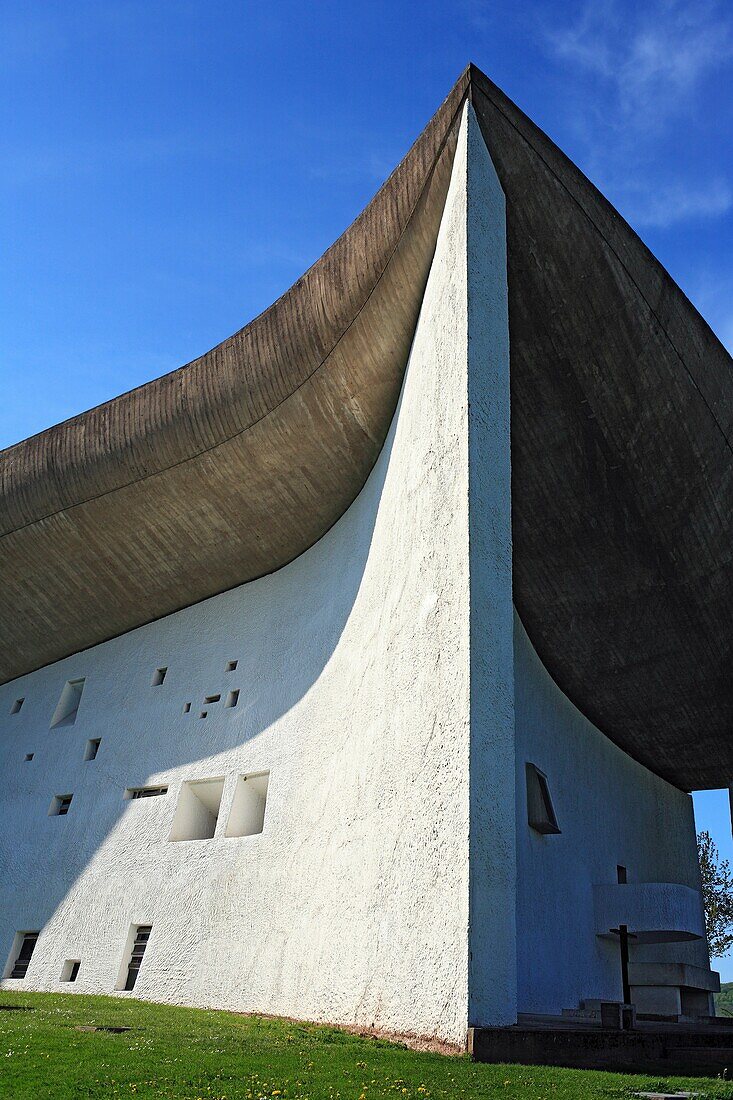Chapel of Notre Dame du Haut architect Le Corbusier, 1954, Ronchamp, Franche-Comte, France