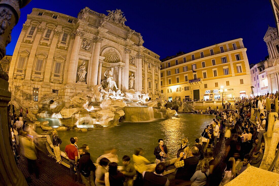 Trevi Fountain in Rome Italy