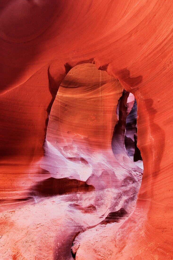 Natural arch inside Lower Antelope Slot Canyon, Page, Arizona