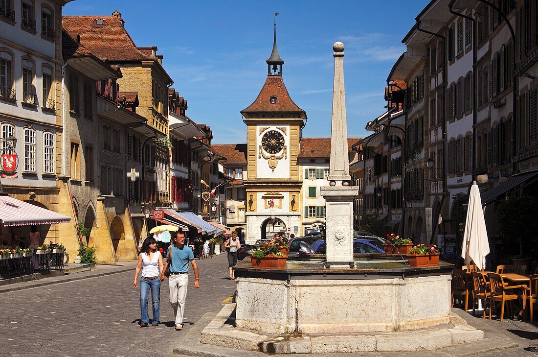 Town centre and medieval town gate Berntor, Tower of Berne, in the old town, Murten, Morat, Switzerland