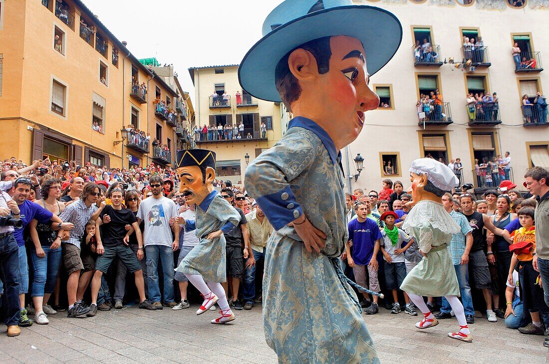 Nans nousnew dwarf-enanos nuevos dancing Patum de Lluiment Patum de lucimiento-showcasing Patum Plaça de Sant Pere La Patum Masterpiece of Oral and Intangible Heritage by UNESCO Berga Barcelona Catalonia Spain