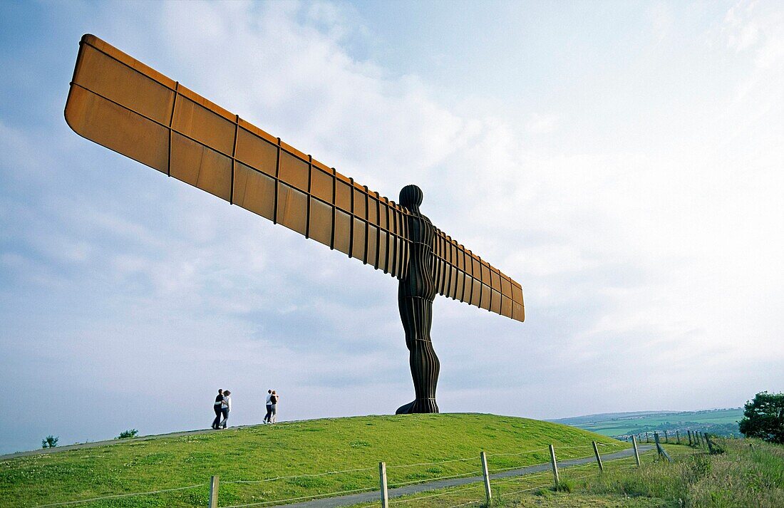 Angel of the North modern statue public sculpture by artist Anthony Gormley in Gateshead, Tyneside, England