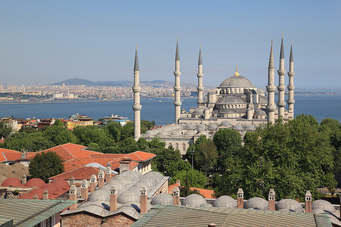 Blue Mosque overlooking Bosphorus, Istanbul, Turkey
