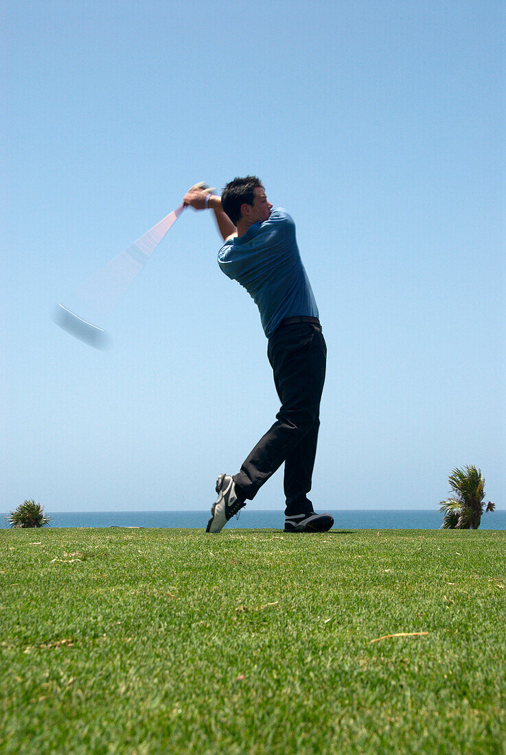 Golfer at the Varadero Golf Club, Varadero, Cuba, Caribbean