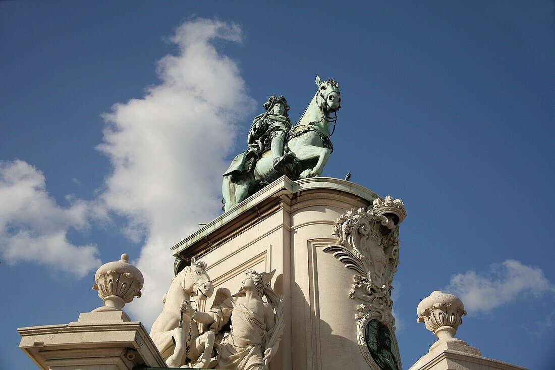 Equestrian statue of King Jose I in Commerce Square Praca do Comercio or Terreiro do Paco in Lisbon, Portugal, Europe