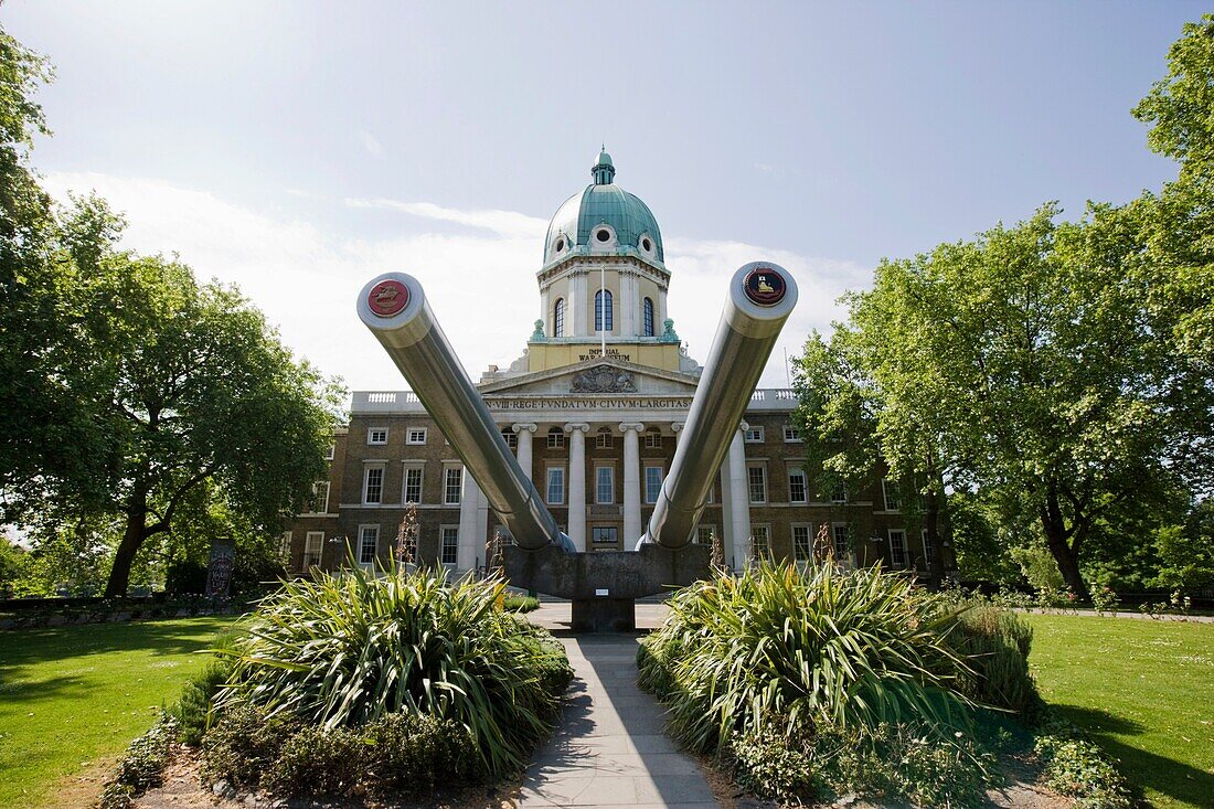 15 inch 38cm naval guns, Imperial War Museum, London, England