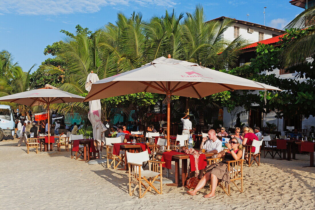 People at Livingstone bar and restaurant, Stonetown, Zanzibar City, Zanzibar, Tanzania, Africa