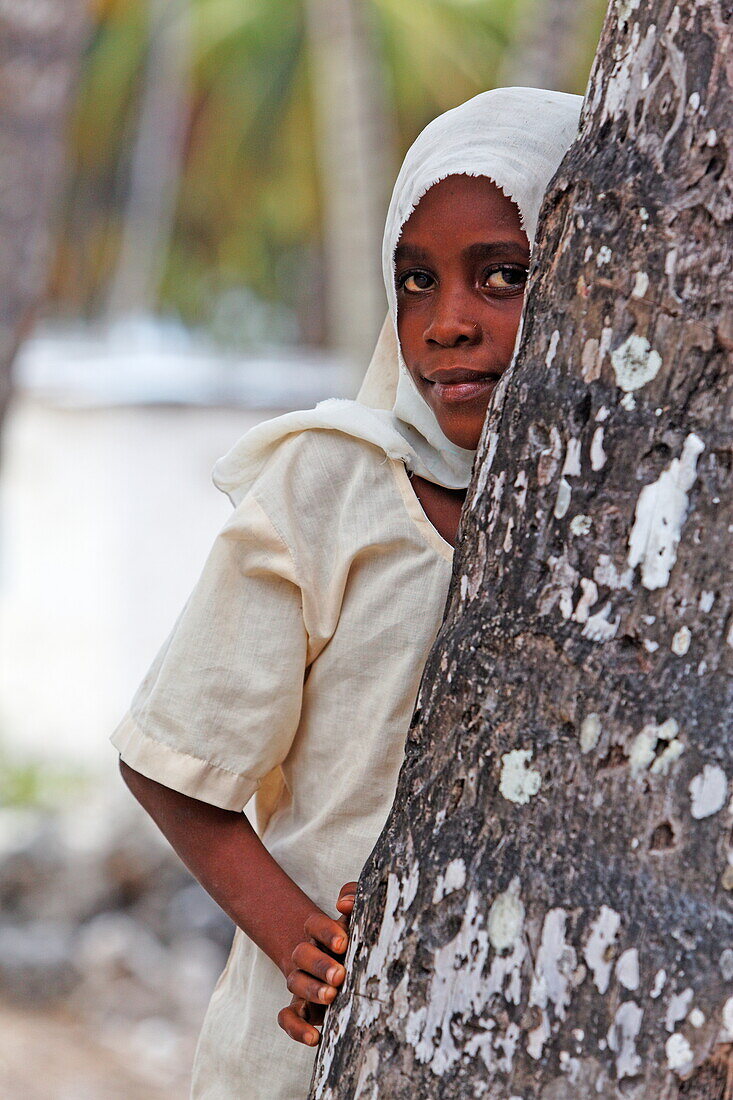 Muslimisches Mädchen, Jambiani, Sansibar, Tansania, Afrika