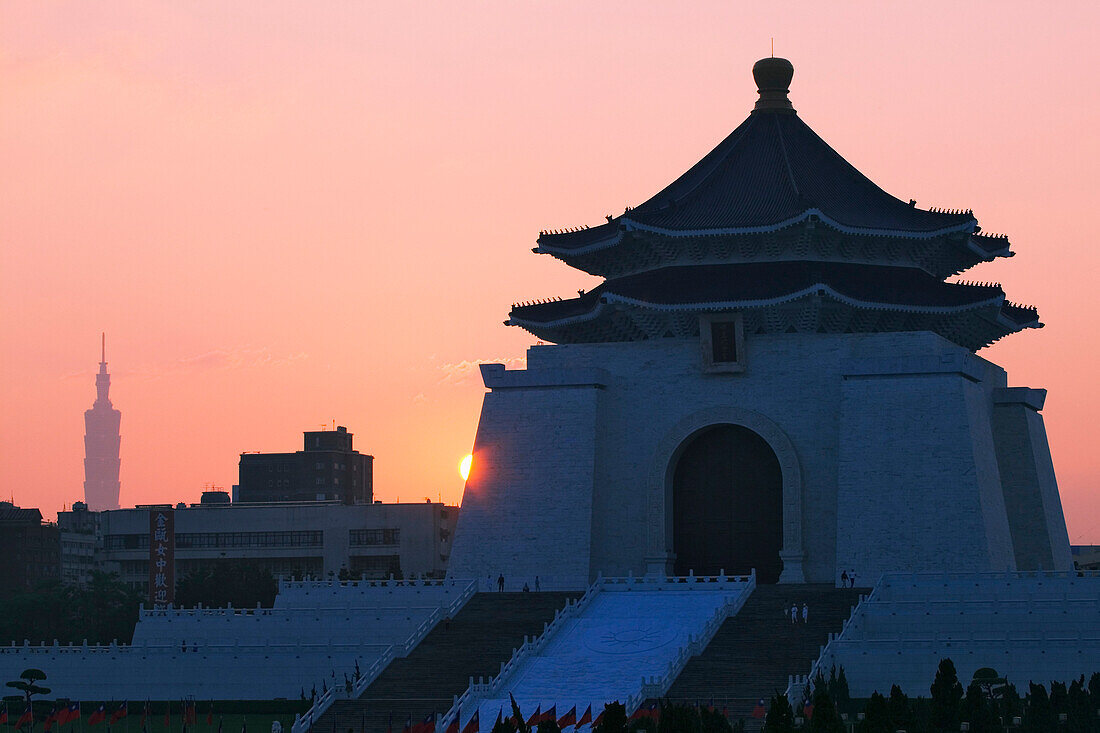 Chiang Kai-shek Memorial Hall at Sunrise, Taipei, Taiwan