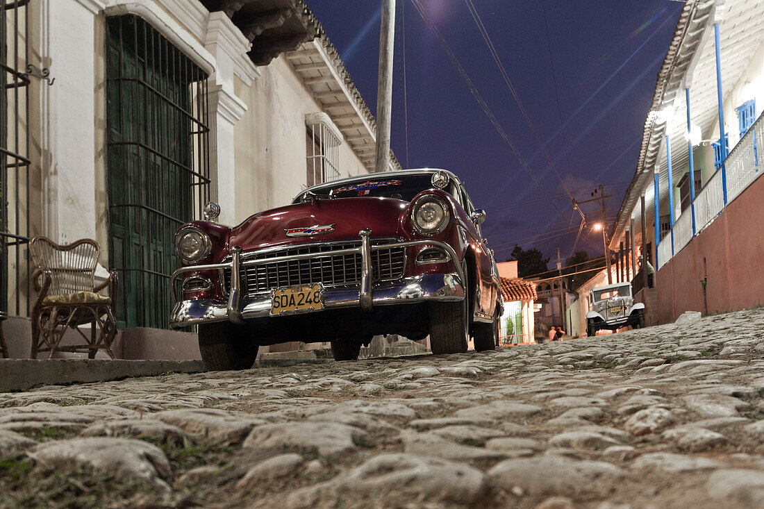 Oldtimer, Strassenszene, Trinidad, Kuba, Großen Antillen, Antillen, Karibik, Westindische Inseln, Mittelamerika, Nordamerika, Amerika