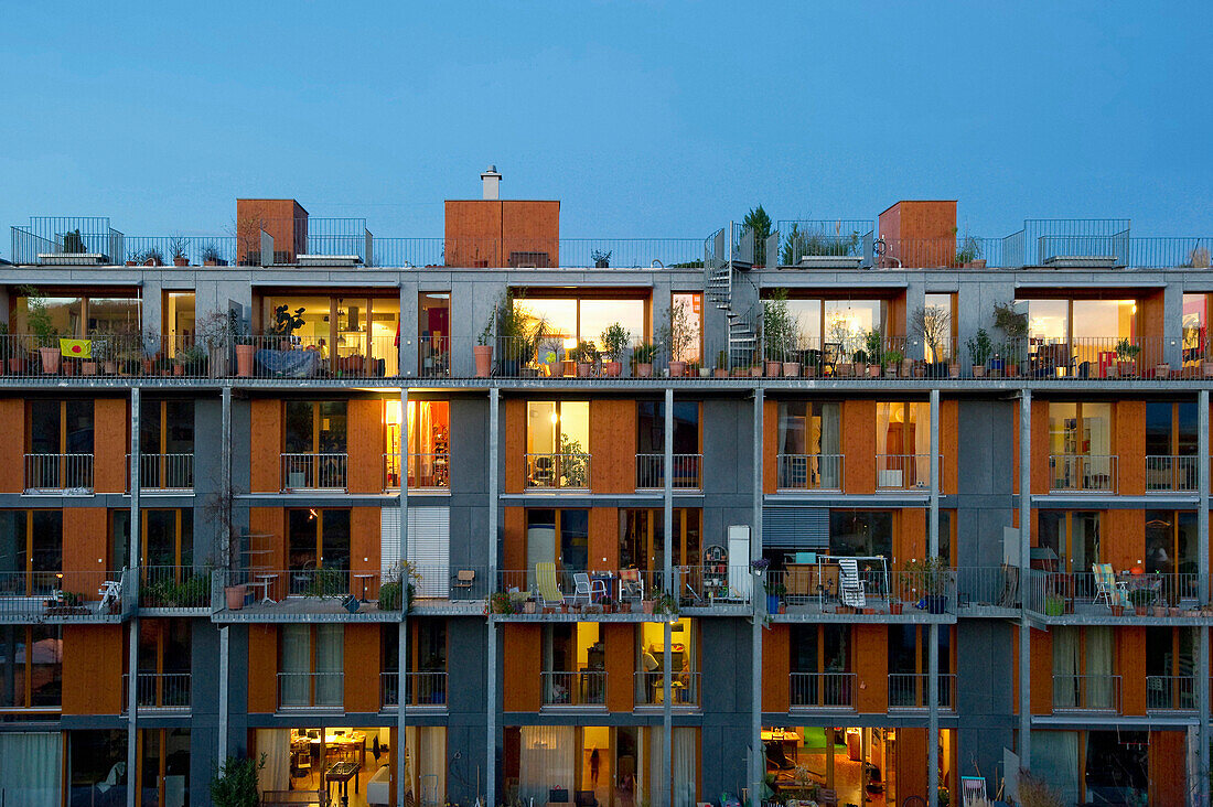 Passivhaus, Vauban-Viertel, Freiburg im Breisgau, Baden-Württemberg, Deutschland