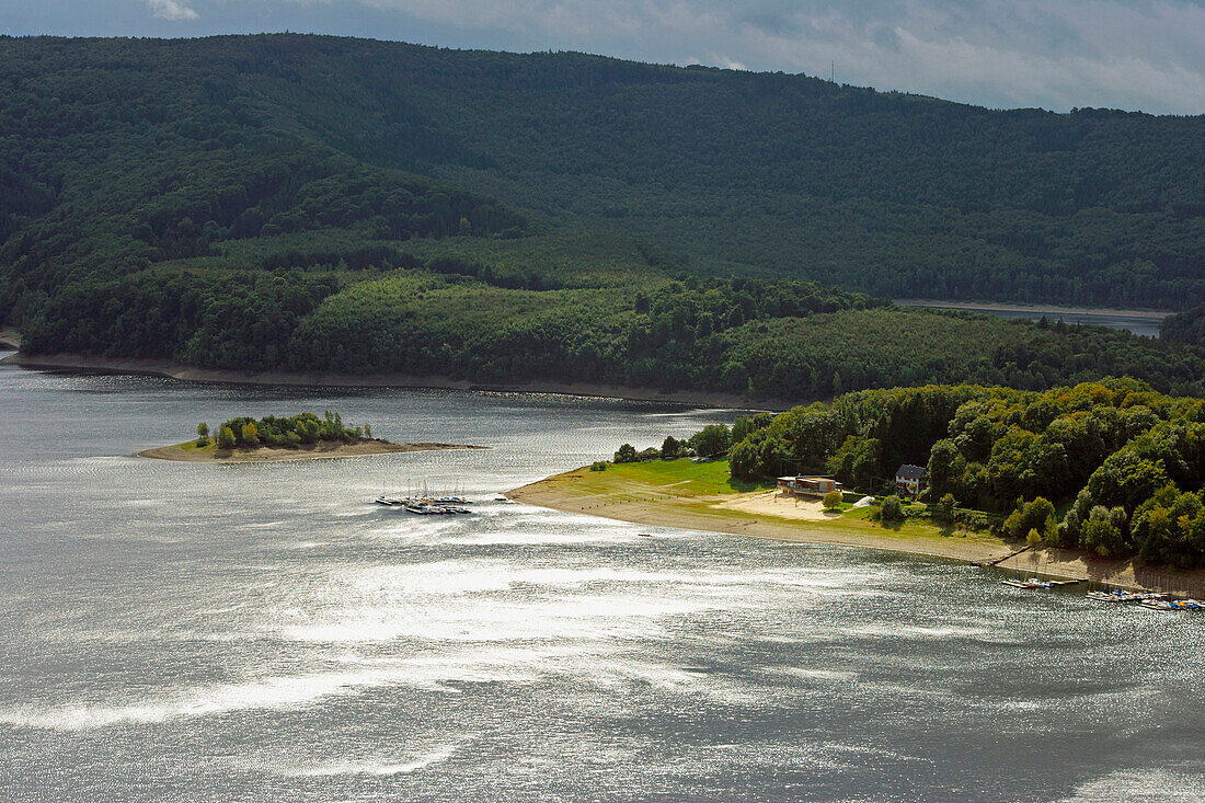 Blick auf Rurstausee, Eifel, Nordrhein-Westfalen, Deutschland, Europa