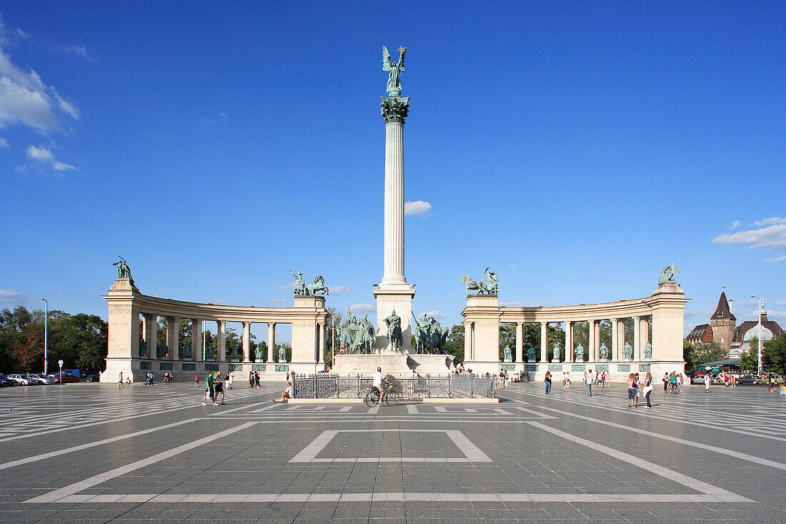 Heroes Square - Millennium Monument, Budapest, Hungary