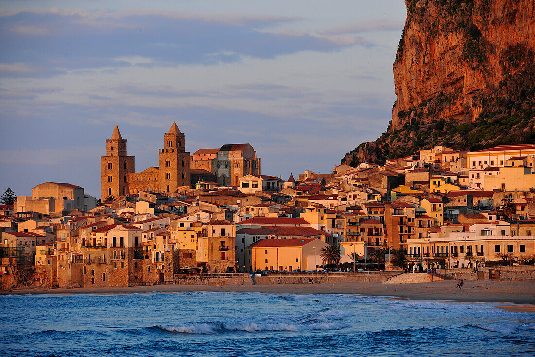 Cathedral and cliff La Rocca in the evening, Cefalú, Palermo, Sicily, Italy