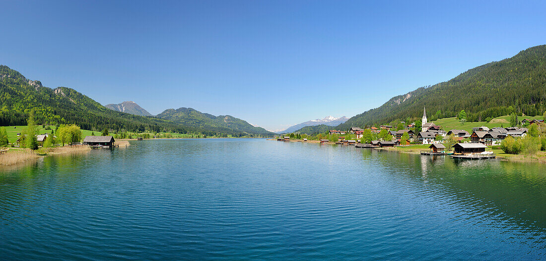 Panorama vom Weißensee mit Ort Gatschach, Weißensee, Kärnten, Österreich, Europa