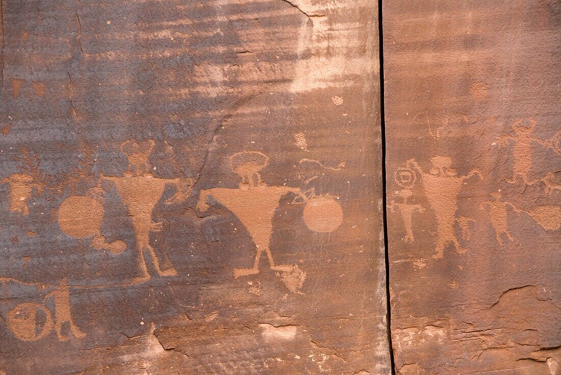 Indian petroglyphs from the formative period along Utah Scenic Byway 279 near Moab, Utah, USA