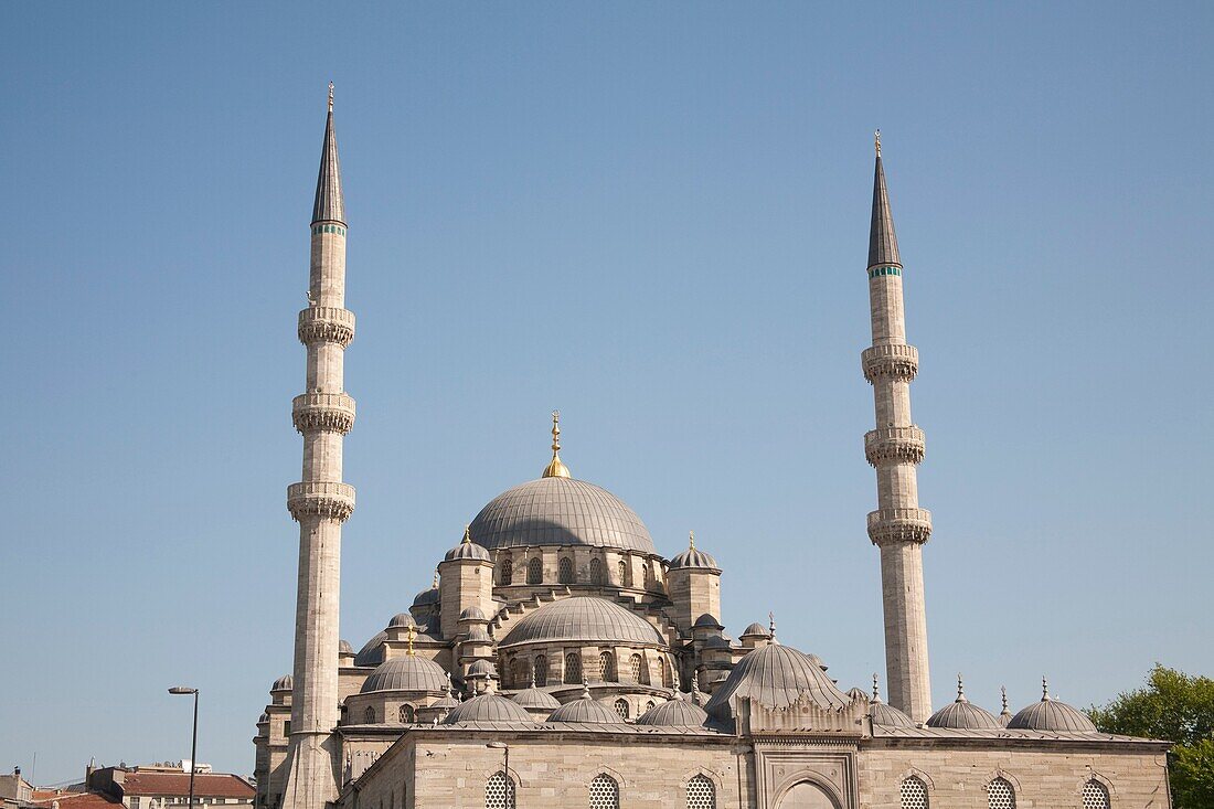 New Mosque, also known as Eminonu Yeni Camii, Eminonu, Istanbul, Turkey