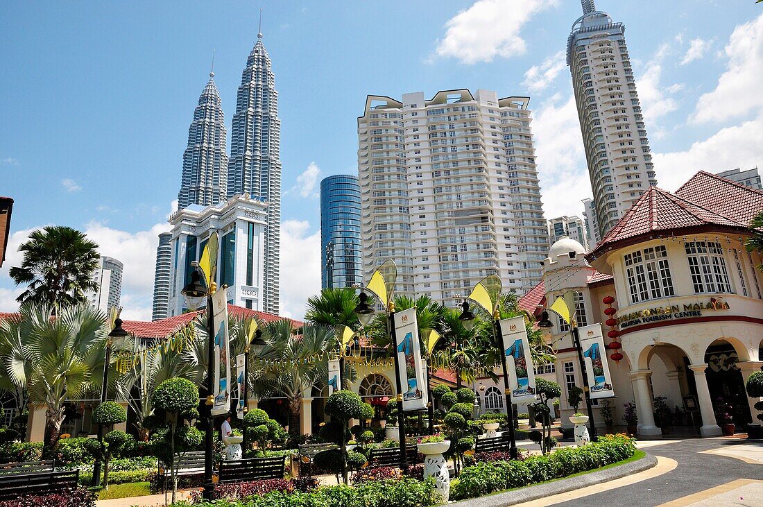 Asia, Culture, Holiday, Kuala lampur, Malaysia, Petronas tower, Travel, Tropical, XJ9-1073854, agefotostock