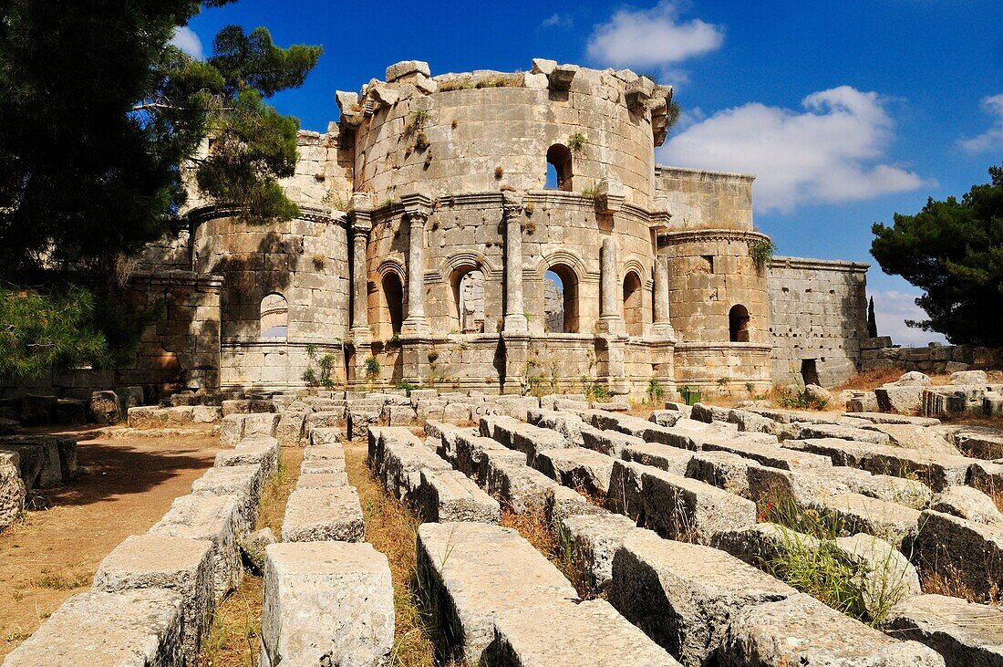 ruin of Saint Simeon Monastery, Qala'at Samaan, Qalaat Seman archeological site, Dead Cities, Syria, Middle East, West Asia