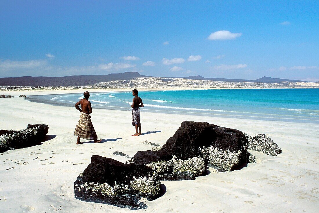 Asia, Yemen, Bir Ali, Qana port that is an ancient sea route that went along the north western shore to the port of Gerrha in the Arabian Gulf known as the gold and incense road, fisherman