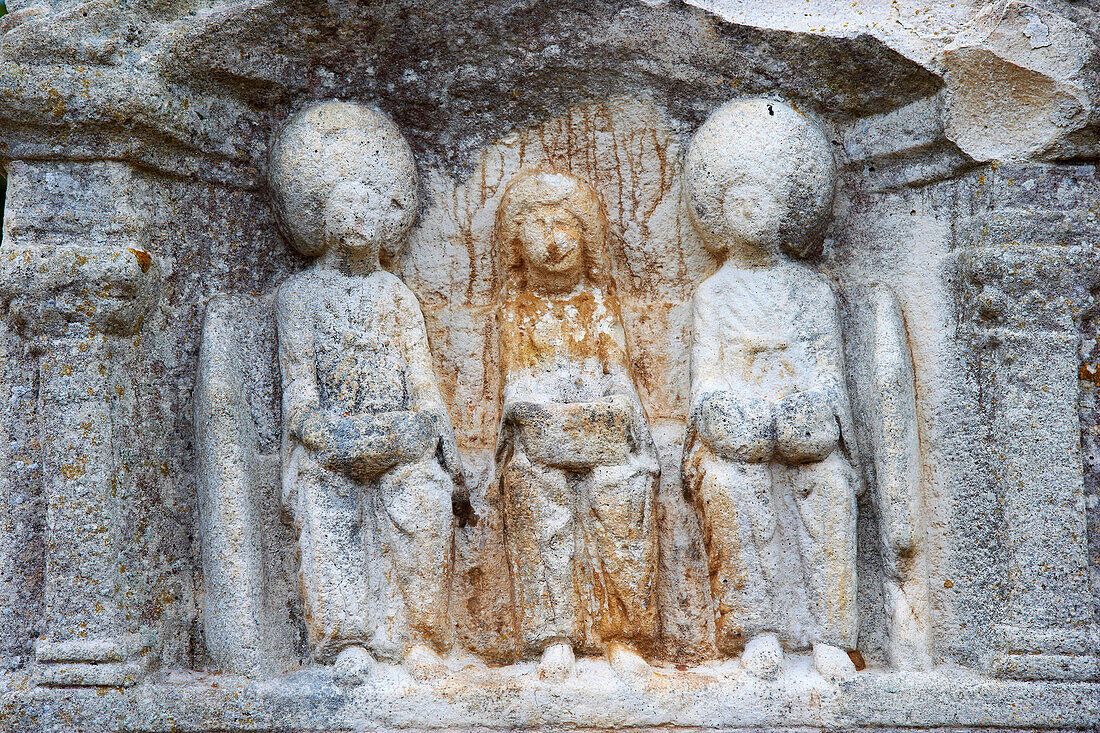 Matronenheiligtum im Gallo-römischen Tempelbezirk Görresburg, bei Nettersheim, Eifel, Nordrhein-Westfalen, Deutschland, Europa