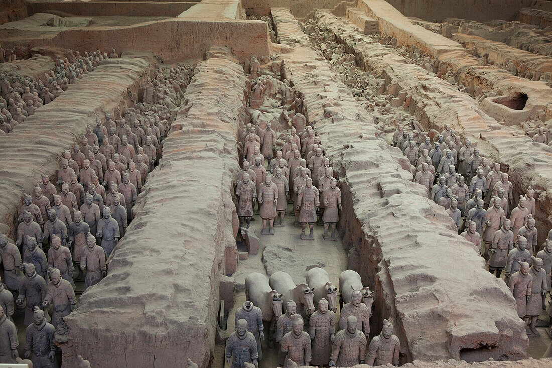 Soldiers of The Terracotta Army of the First Emperor of China, near the mausoleum of Shi Huangdi near Xi'an, Shaanxi Province, People's Republic of China