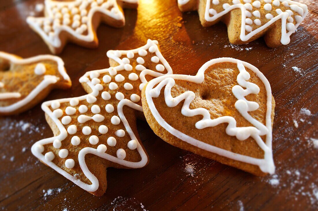 Traditional spicy Christmas biscuits - Hungarian