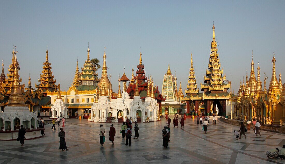 Myanmar, Burma, Yangon, Rangoon, Shwedagon Pagoda