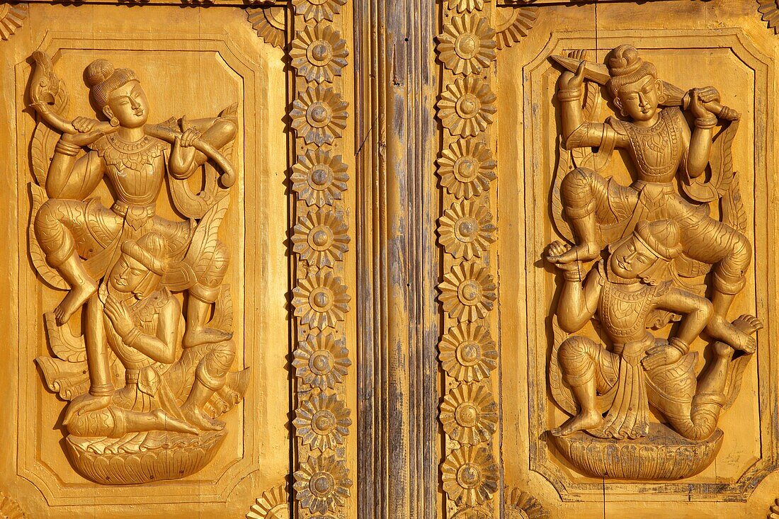 Myanmar, Burma, Mandalay, Atumashi Kyaung, Incomparable Monastery, door, relief