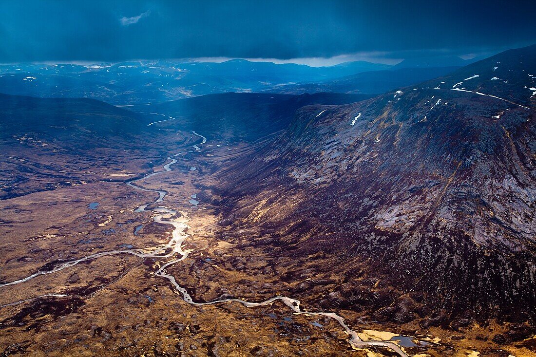 Scotland, Scottish Highlands, Cairngorms National Park Glen Geusachan and Geusachan Burn viewd from the summit of The Devil's Point