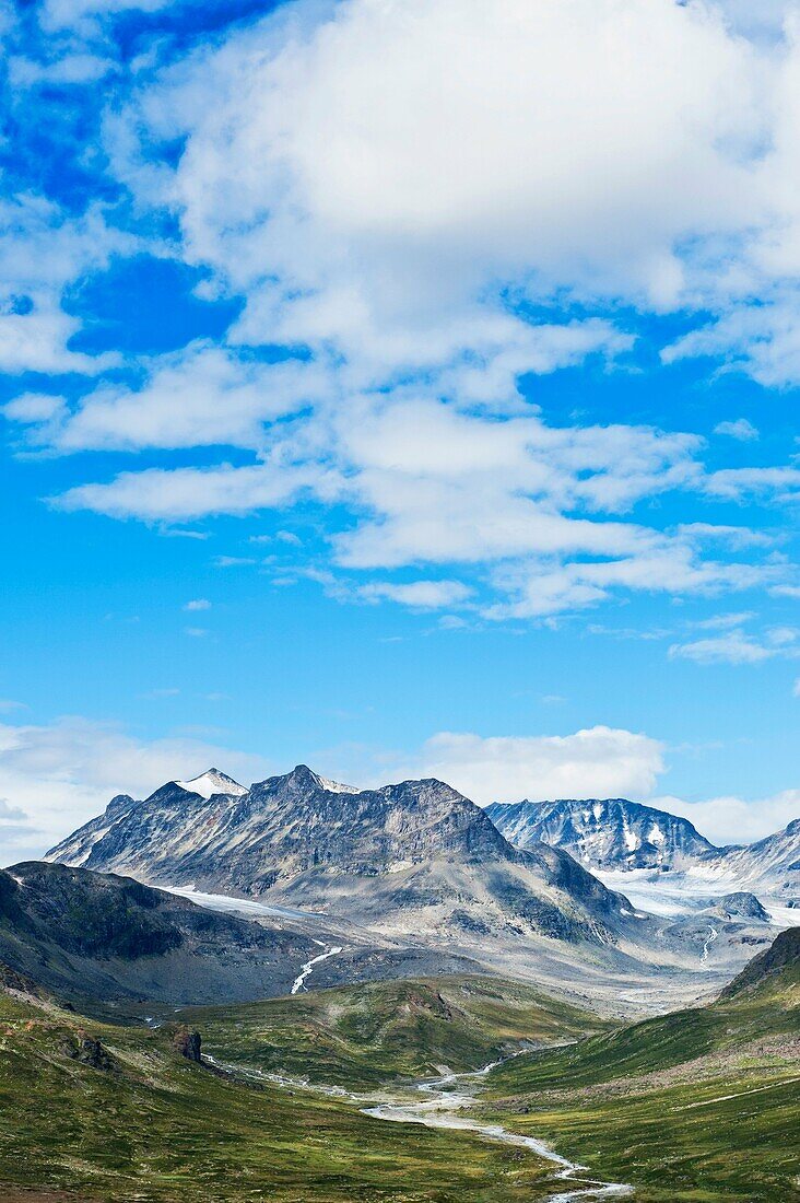 Memurudalen and mountains of Jotunheimen national park, Norway