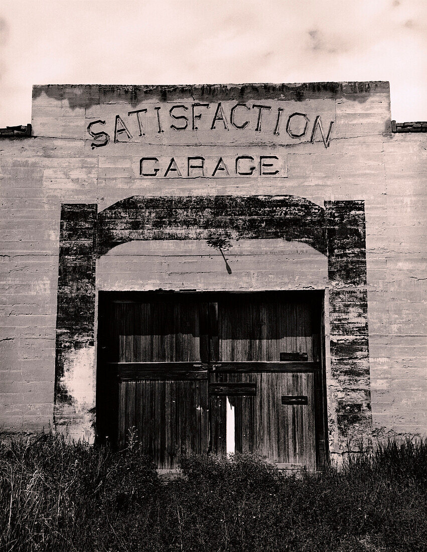 Old Satisfaction Garage