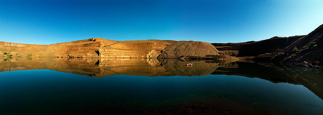 Panoramaaufnahme der stillgelegten Eisenerz-Mine, Minas de Alquife, Andalusien, Spanien