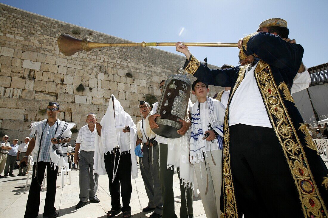 Israël, Jérusalem, Bar Mitzvah Ceremony  at Western Wall