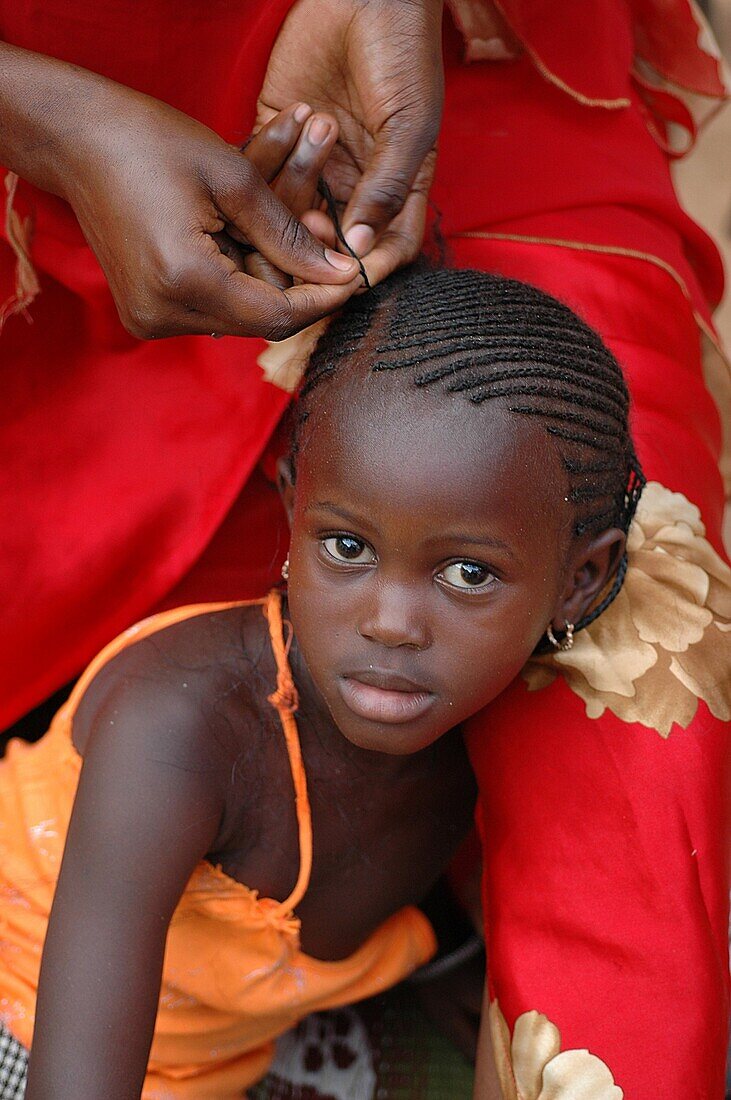 Sénégal, Hair braiding