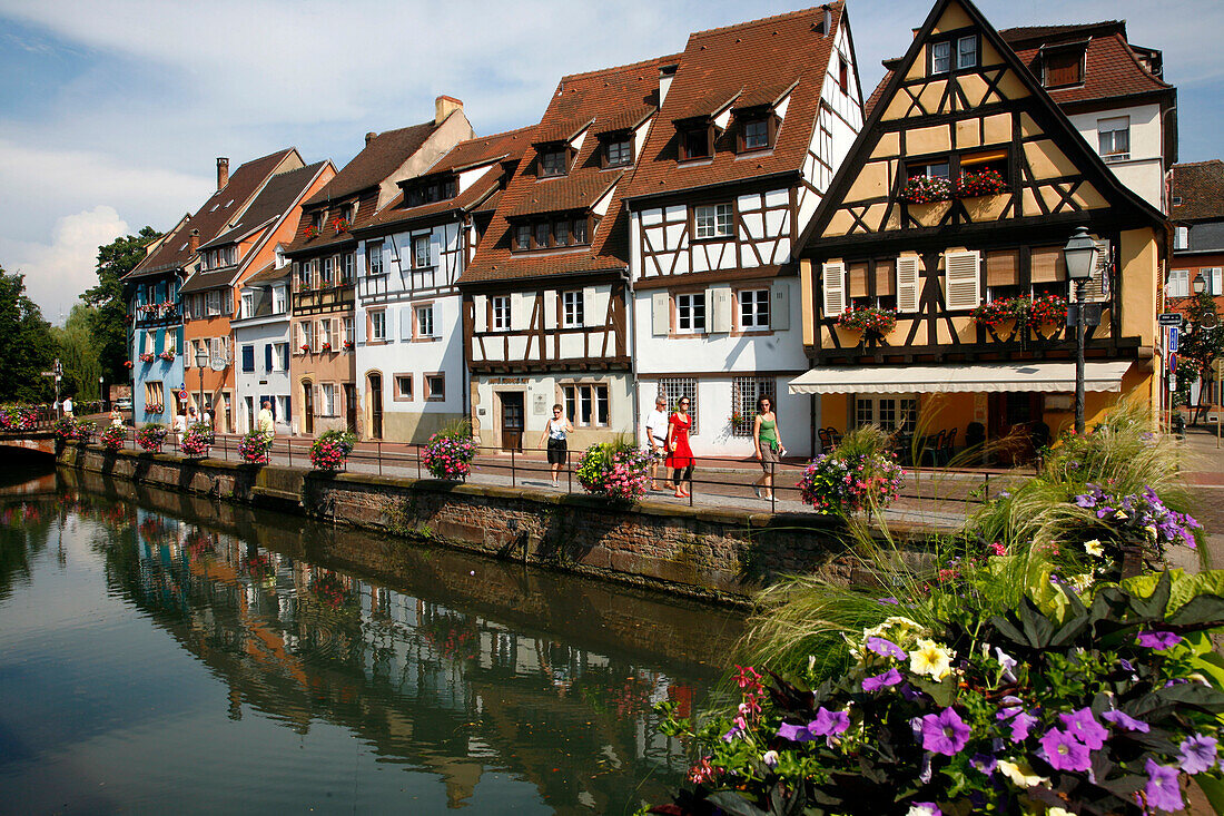 France, Alsace, Haut-Rhin, Colmar, Petite Venise district, la Poissonerie quay