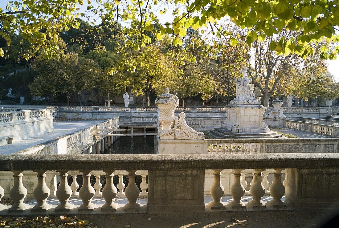 France, Languedoc, Gard, Nîmes, Jardins de la Fontaine