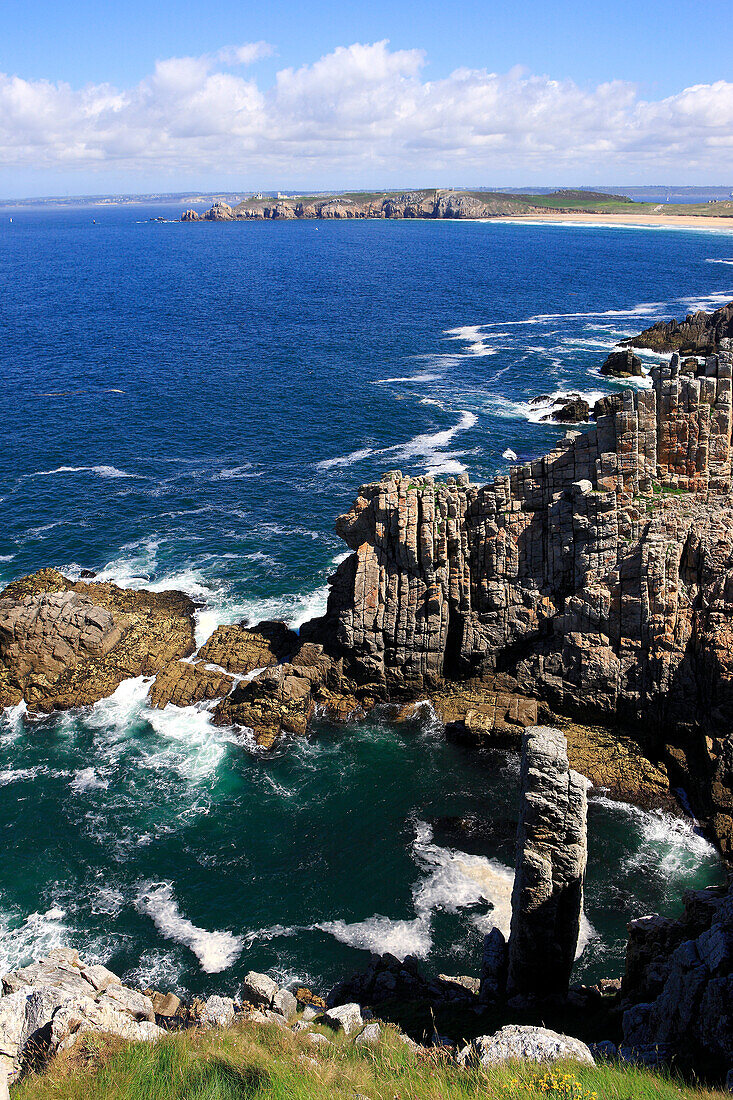 France, Brittany, Finistere, Presqu'ile de Crozon, Toulinquet cliff