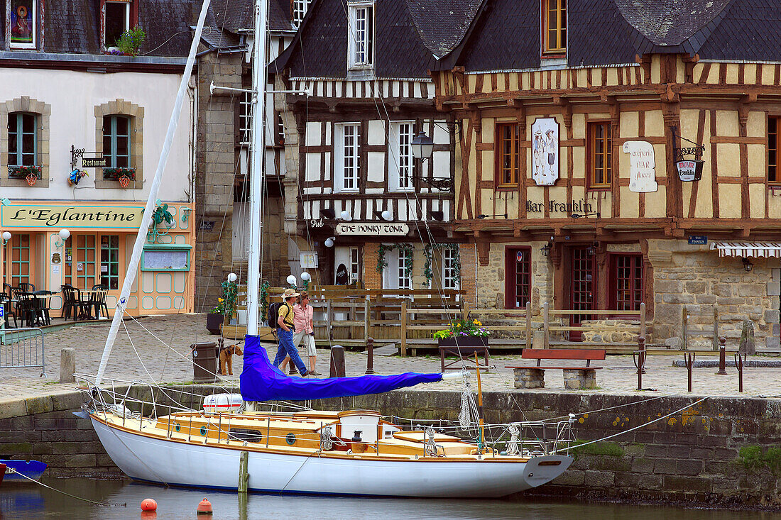 France, Brittany, Morbihan, Saint Goustan, typical facades