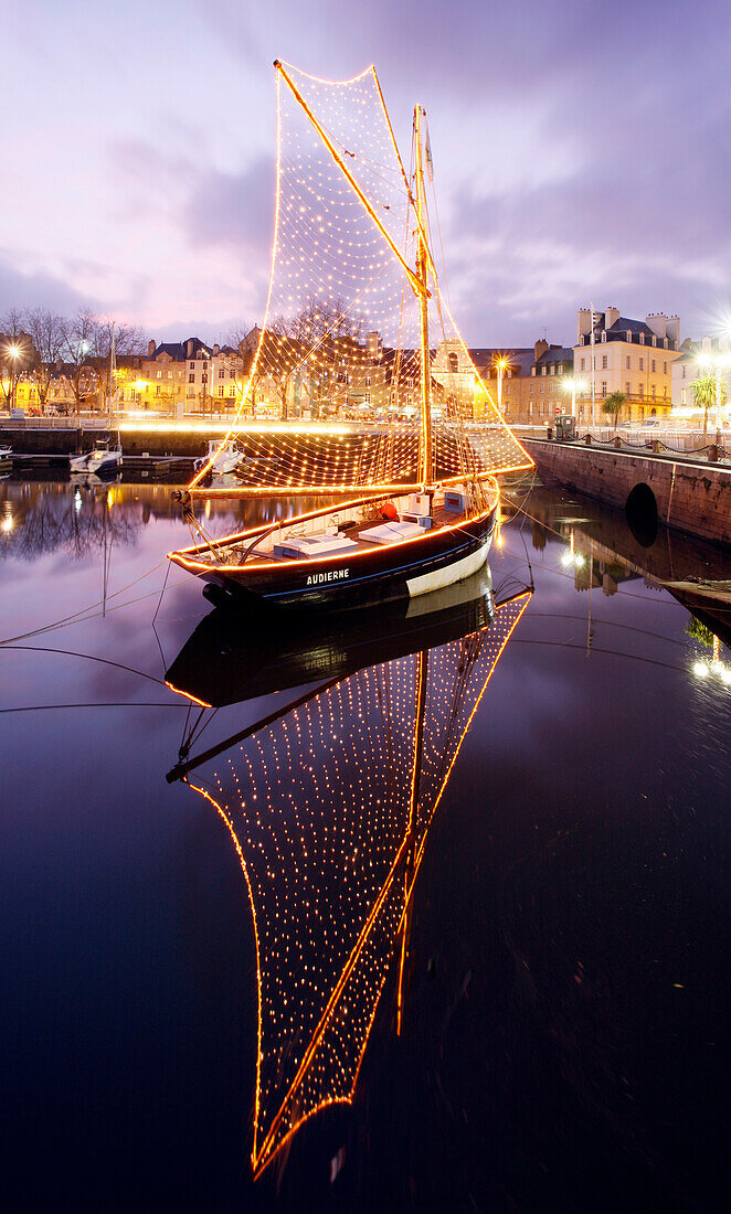 France, Brittany, Morbihan, Vannes harbour