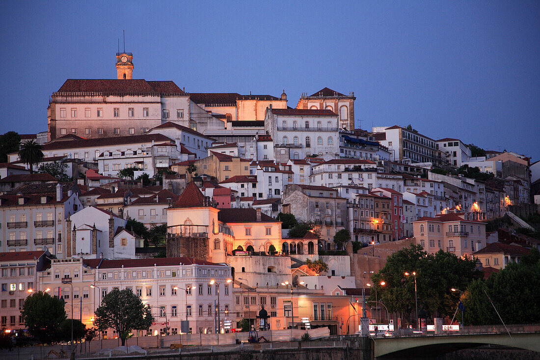 Portugal, Beira Litoral, Coimbra, skyline, general view