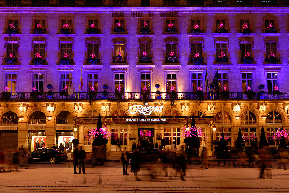 France, Aquitaine, Gironde, Bordeaux, place de la Comédie, Grand Hotel The Regent, Christmas decoration